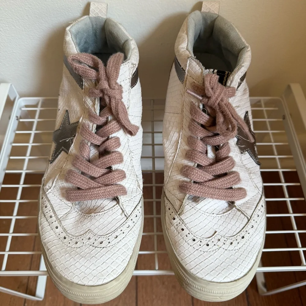 ShuShop Paulina Bone Hi Top Snake Sneakers Star Design Pink‎ Laces Size 8